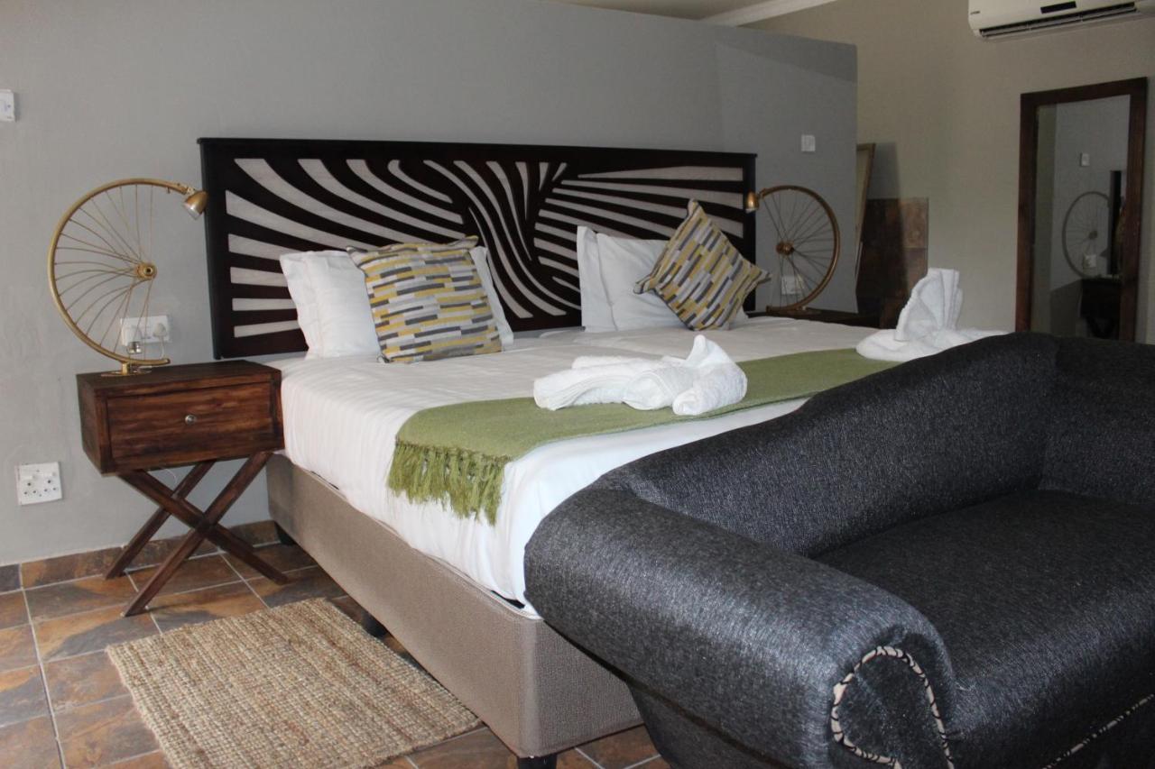 Rivermews Hotel And Spa Maun Exterior foto